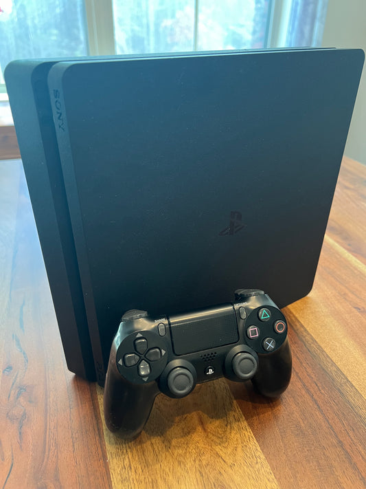 Playstation 4 Slim 1TB - Console