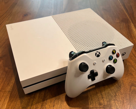 Xbox One Slim 1TB - Console